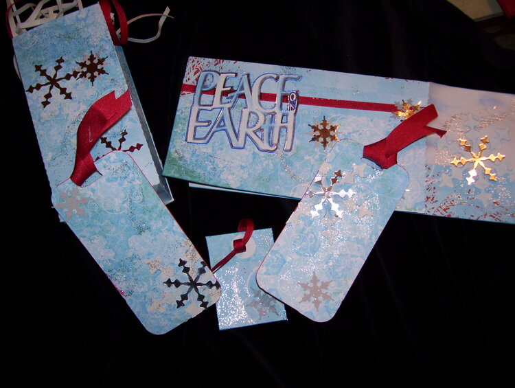 Peace on Earth Holday Gift Set
