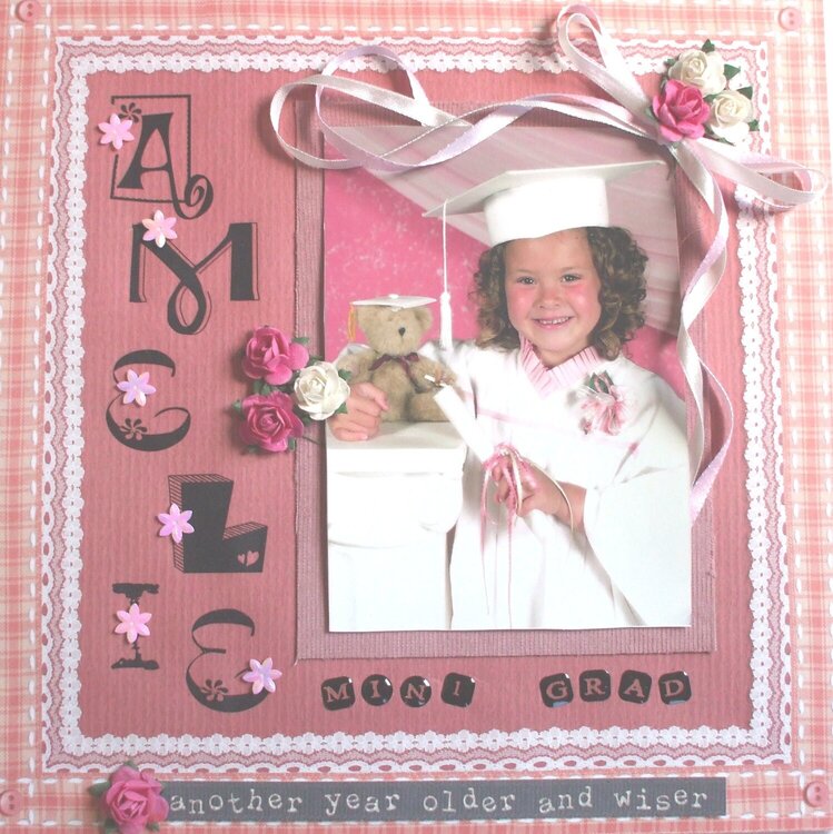 Amelie-Mini Grad