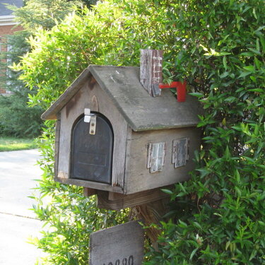 mini- mailbox