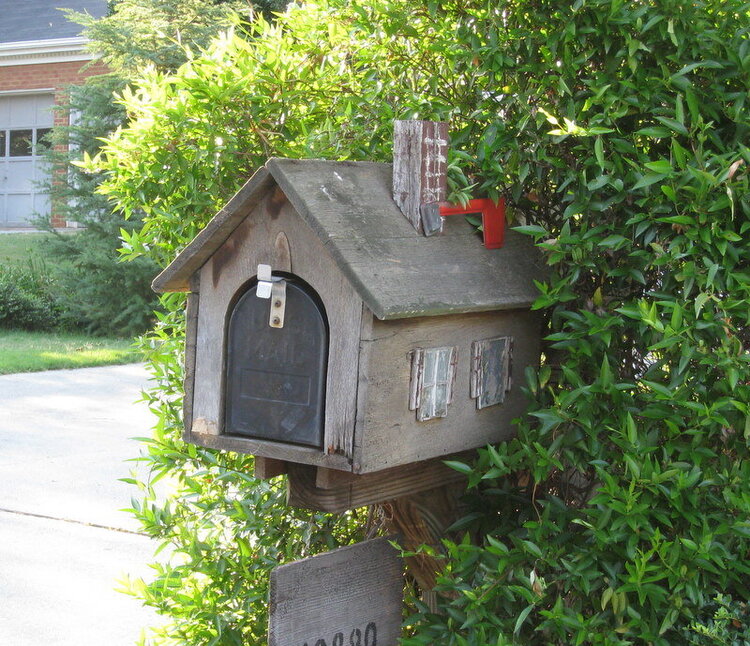 mini- mailbox