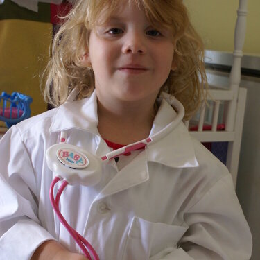 Dr Alina