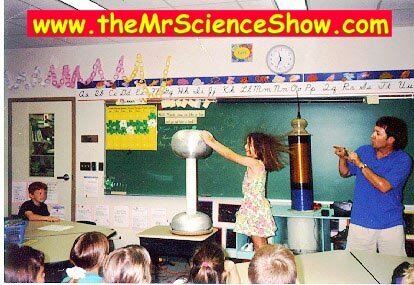 Mr. Science&#039;s famous high voltage show !