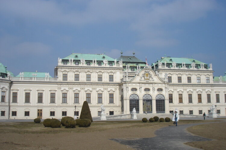 Front view of Belvedere Palace