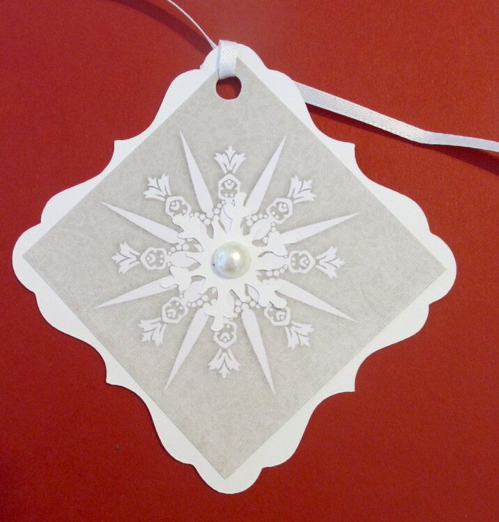 Snowflake gift tag
