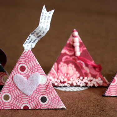 Valentine&#039;s Triangle Boxes