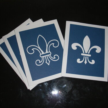 White Fleur de Lis Set