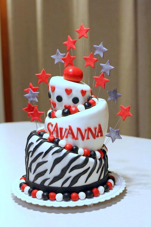 Savanna&#039;s Topsy Turvy cake