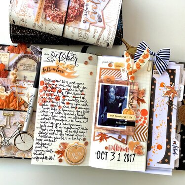 Halloween Layout in Traveler&#039;s Notebook