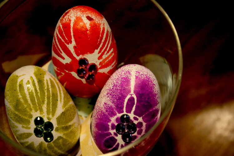 Easter Eggs using Alcohol Ink