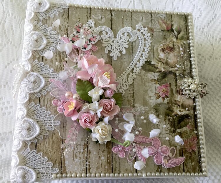 Lemoncraft House Of Roses Album By Cheryl&#039;s Paper Creations