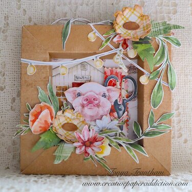 Farmhouse Florals and Pig Frame