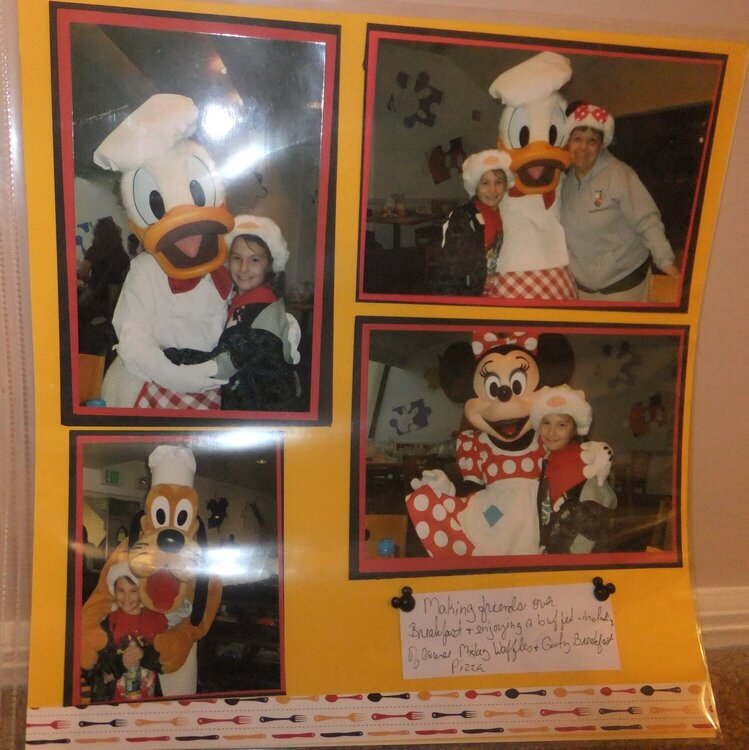 Character Breakfast at Chef Mickey&#039;s
