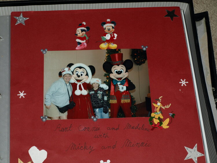 Meeting Holiday Mickey &amp; Minnie