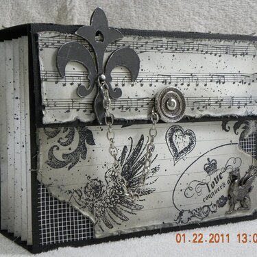 Cardbox *****SCRAPPY CHIC CAFE******