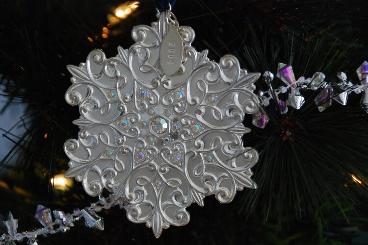 December POD #5 - Silver Snowflake