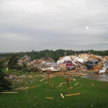 Tornado damage from Kansas31