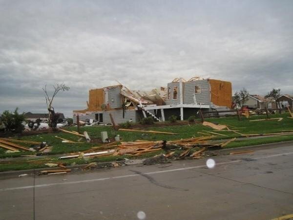 Tornado damage from Kansas44