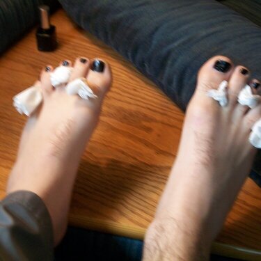4 painted toes