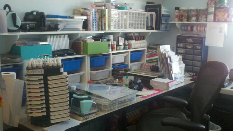 omg just a mess on my desk lol