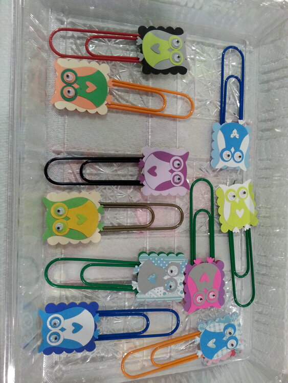 Bookmarks from big paperclips