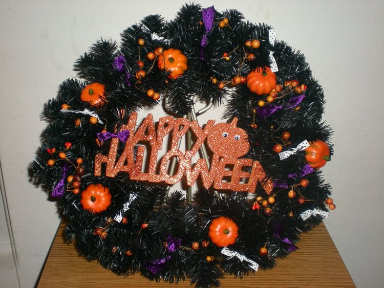 Happy Halloween Wreath