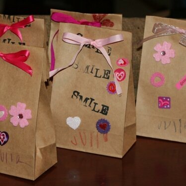 Valentine&#039;s Day Bags - created by my daughter! (Pic 1)