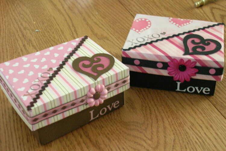 Paper Gift boxes