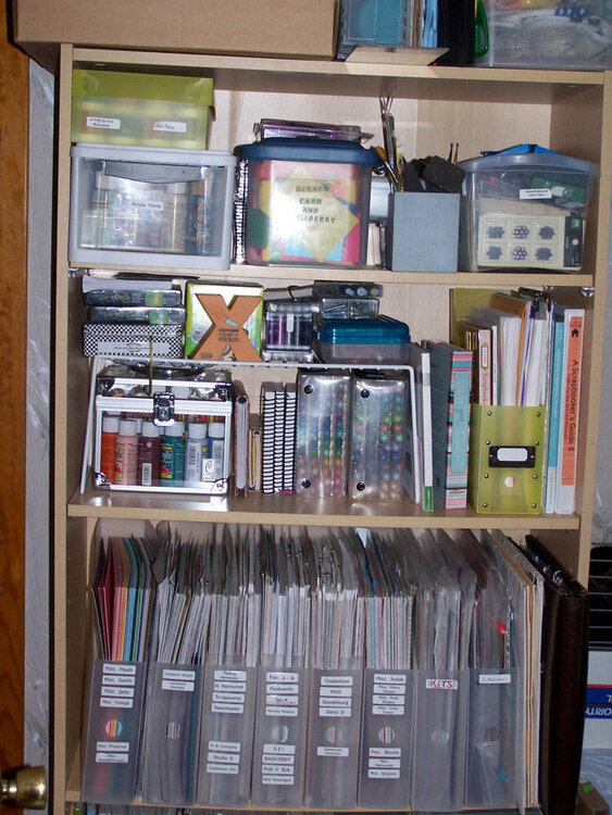 My revamped Tiny Scrapspace - Bookshelf