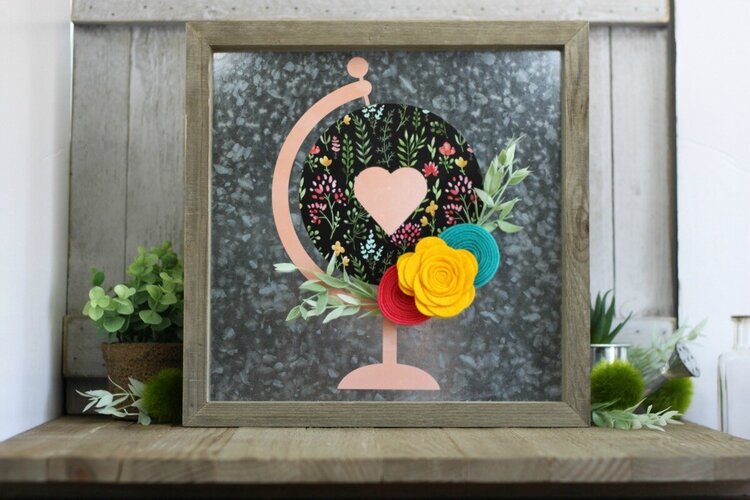 *Jillibean Soup* Floral Globe Galvanized Frame