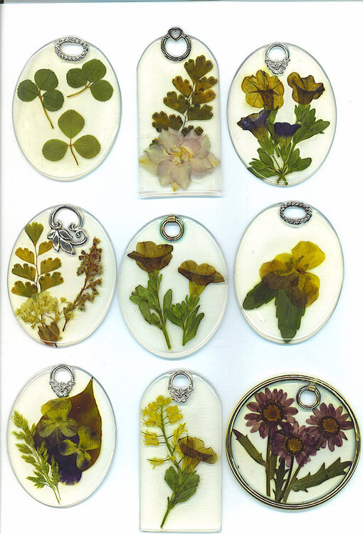 Real Flowers in Epoxy Tags!!