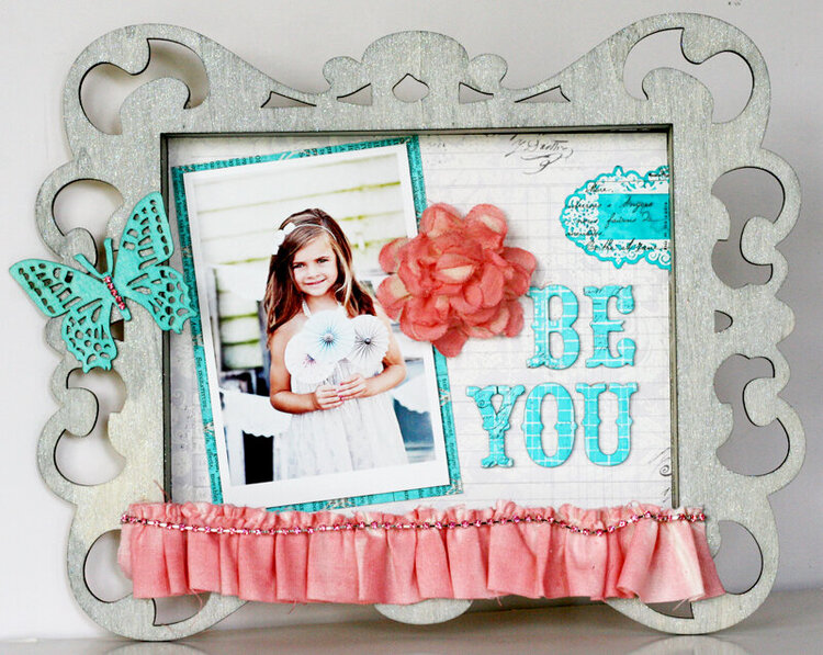 **NEW PINK PAISLEE** Mistable shadowbox