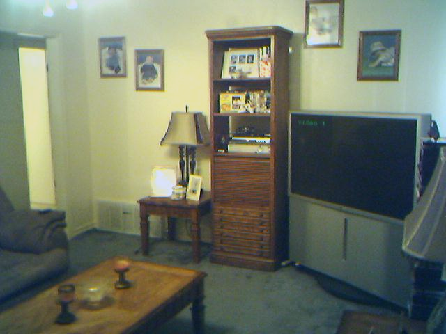 Other corner of the living room