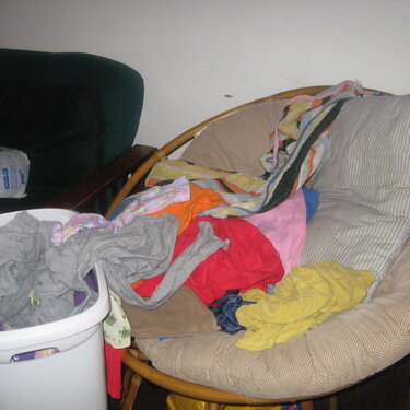 Something I don&#039;t like....laundry that needs folded