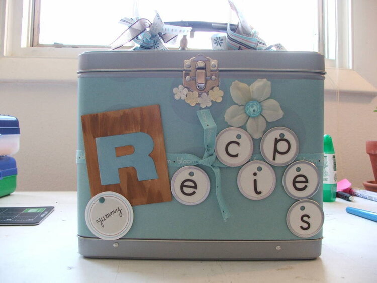 Altered lunch pail