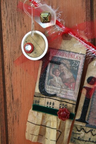 ann&#039;s RUSTY PICKLE tis the season christmas garland
