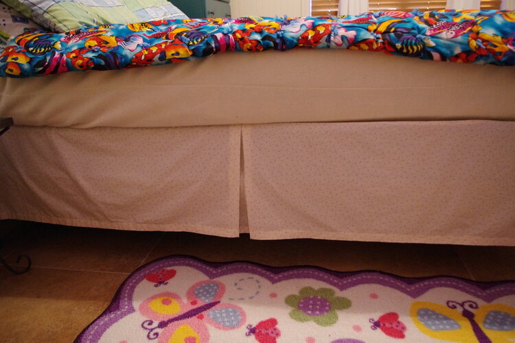 pleated bed skirt