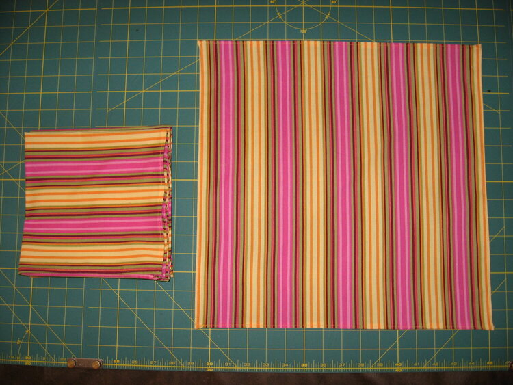 Cloth napkins w/mitered corners