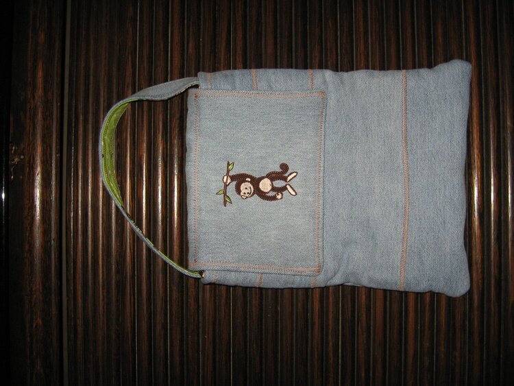 Oliver&#039;s iPad case with a monkey patch