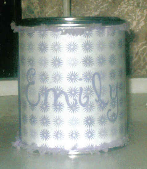 Emily&#039;s Paint Can