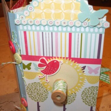 Sweet Springtime Birdhouse Book