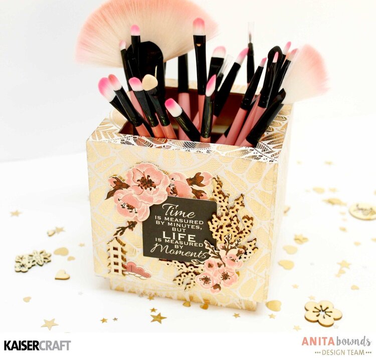 Hanami Garden Makeup Brush Box
