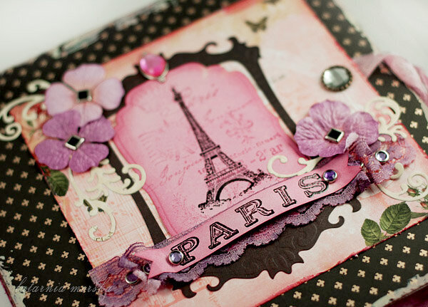Paris folder