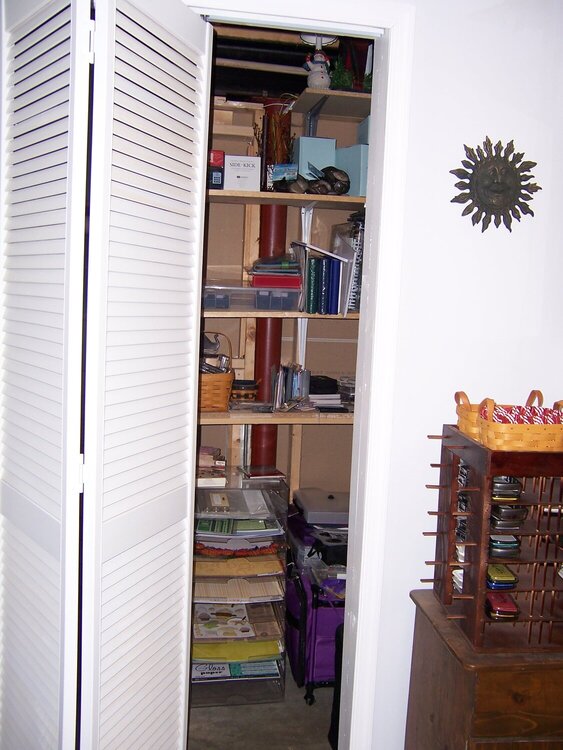 And there is CLOSET space, too!