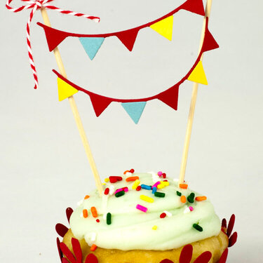 Big Top Release Cupcake *Lifestyle Crafts/QuicKutz*