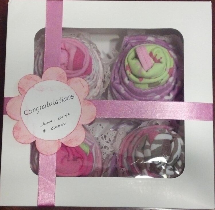 Cupcake Onesie Gift Box (all Together)