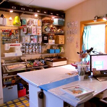 My new Crafty Office/Studio!