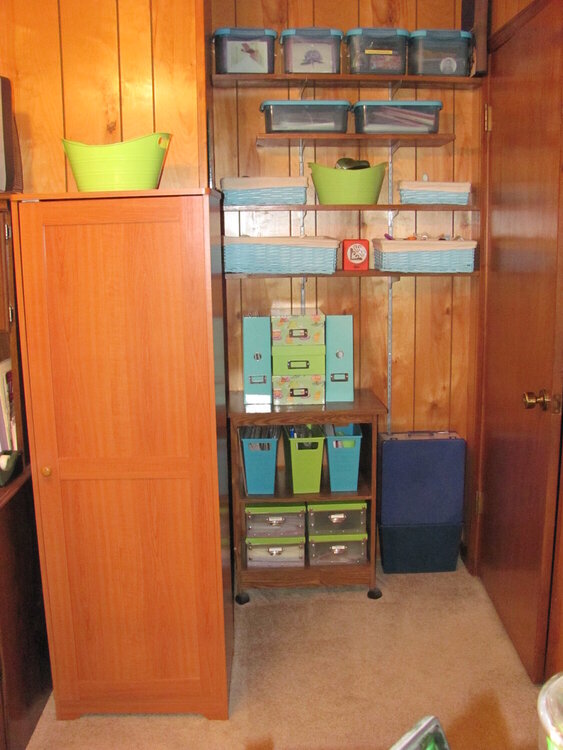 Lg cabinet &amp; entry