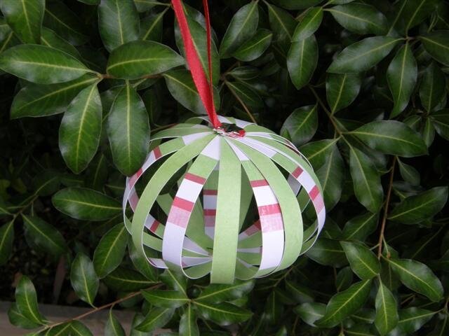 Hybrid Christmas Ornament - ball