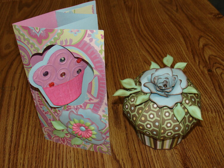 Birthday Card and 3D Paper Cupcake