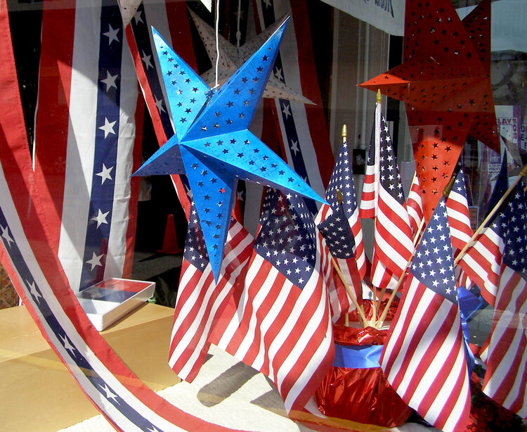 10. 4th of July Decorations (10 points)